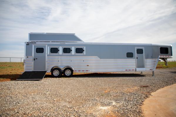 Silver Norstar 4 Horse Side Slant Load with Living Quarters and Integrated Hay Pod