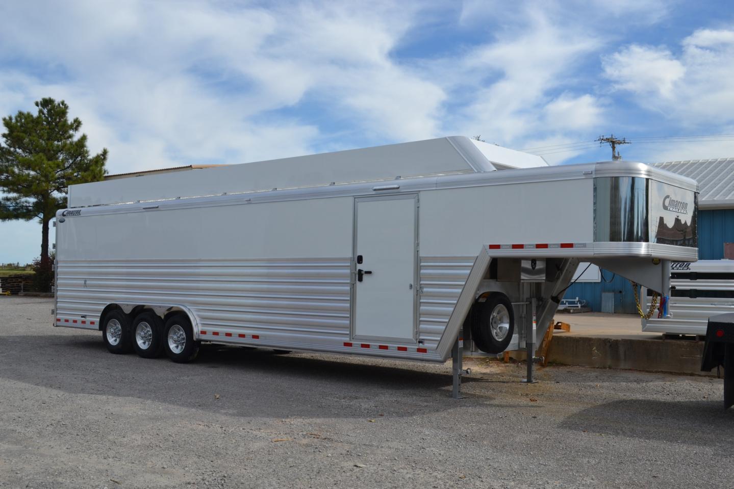 White Transtar 30 ft Cargo trailer #11380